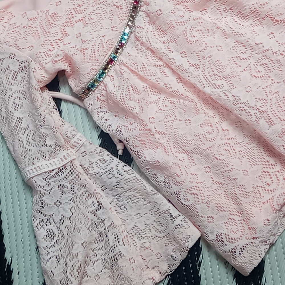 RMLA LACE TOP - Picture 5 of 10